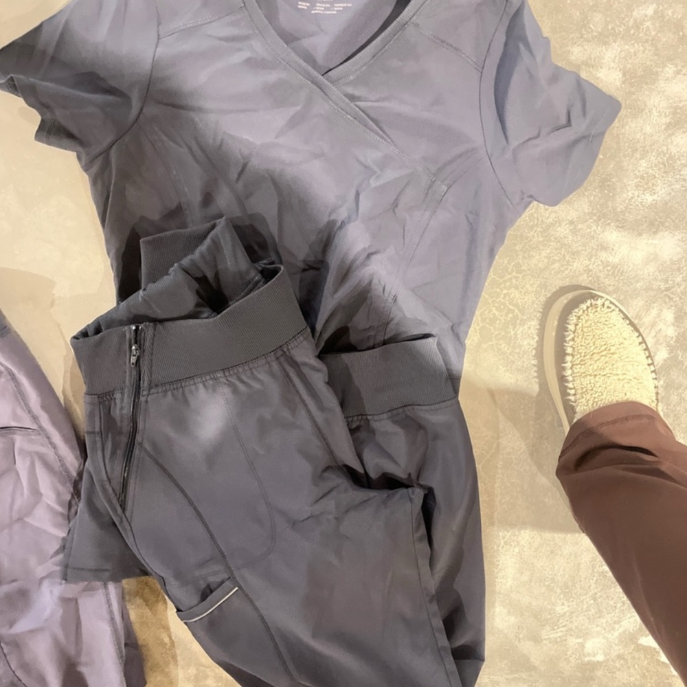 Women's Gray Scrub Set